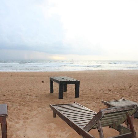 Warahena Beach Hotel Bentota Exterior photo