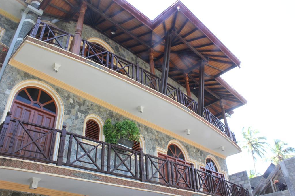 Warahena Beach Hotel Bentota Exterior photo